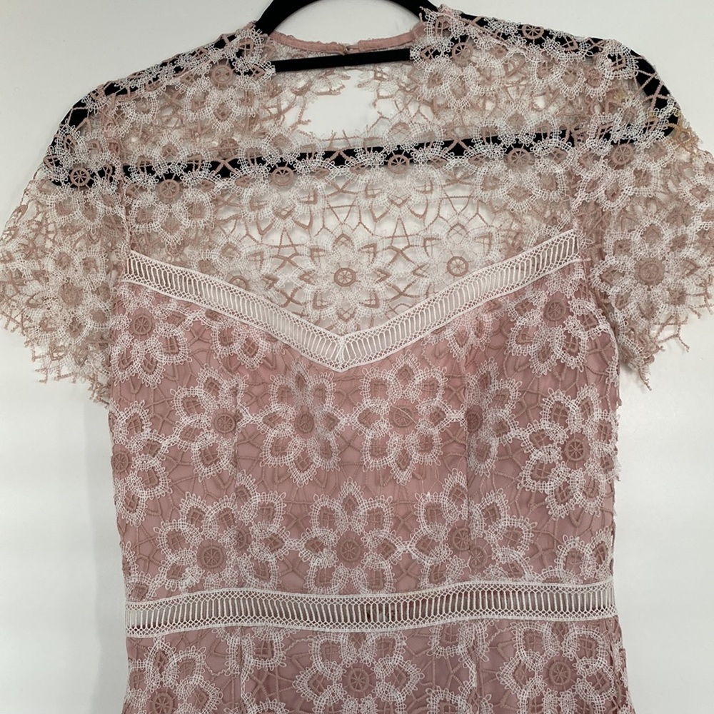 Saylor Lace Dress - Picture 2 of 4